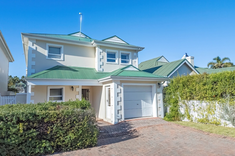 3 Bedroom Property for Sale in River Club Western Cape
